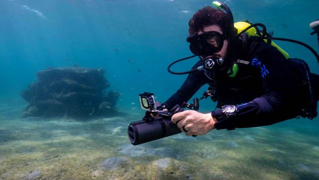 underwater scooter in use