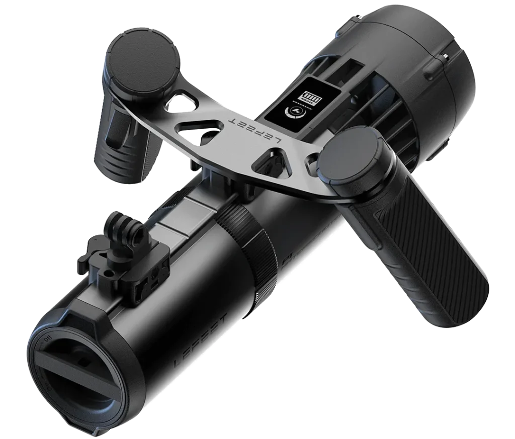 lefeet p1 close view